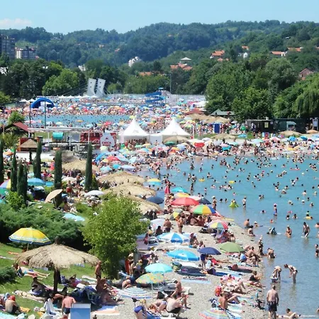 Bella - Tuzla, Mejdan * Tuzla